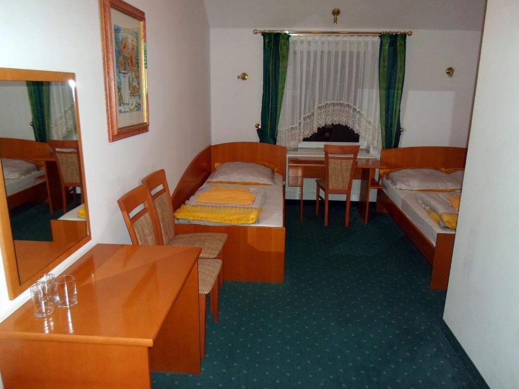 Hotel Korona 스와비체 객실 사진